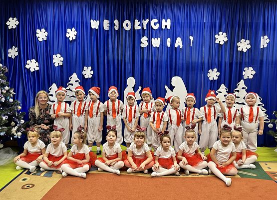 Cała Grupa Sówek z Panią Dorotą Hrycyk.