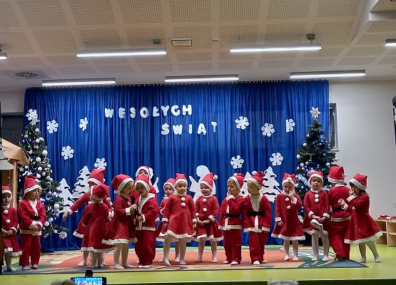 Występ grupy Żabek