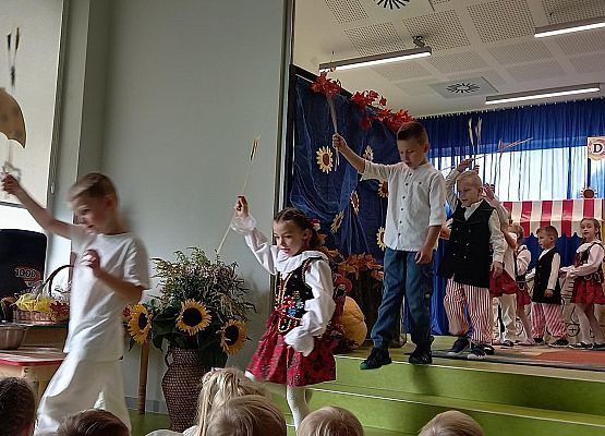 Grafika 2: Dożynki 2022