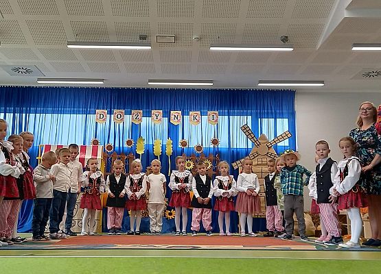 Grafika 4: Dożynki 2022