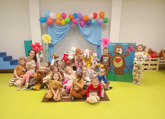 Grafika 2: Dzień Misia.