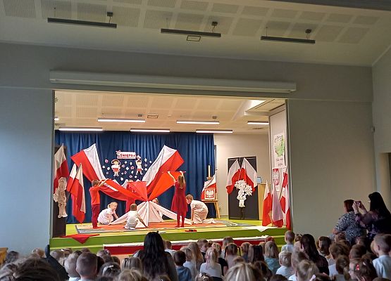 Grafika 2: Narodowe Święto Niepodległości w naszym Przedszkolu