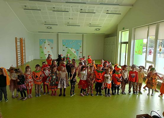 Grafika 4: Bal Jesieni 2025