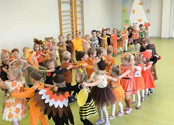 Grafika 5: Bal Jesieni 2025