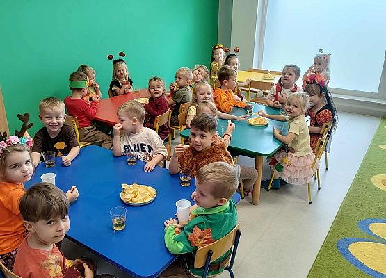 Grafika 9: Bal Jesieni 2025