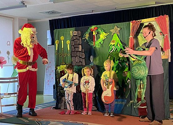 Grafika 4: Teatrzyk świąteczny 28.11.2025r.