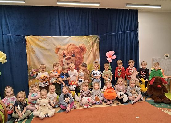 Grafika 5: Dzień Misia