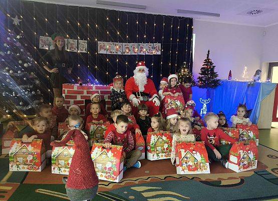 Grafika 7: Mikołajki