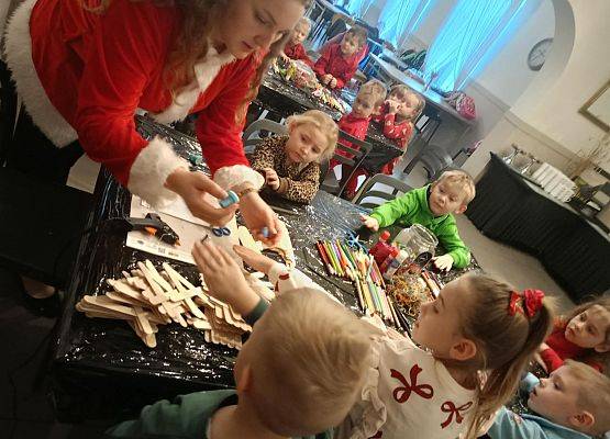 Grafika 8: Wyjazd do Runowa Grupa Jeżyki i Biedronki