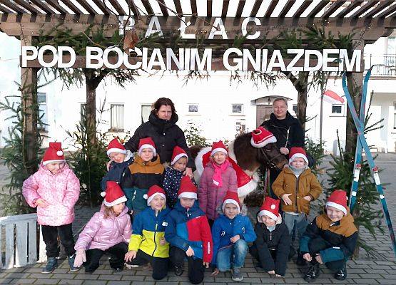 Grafika 6: Wyjazd do Runowa Grupa Jeżyki i Biedronki