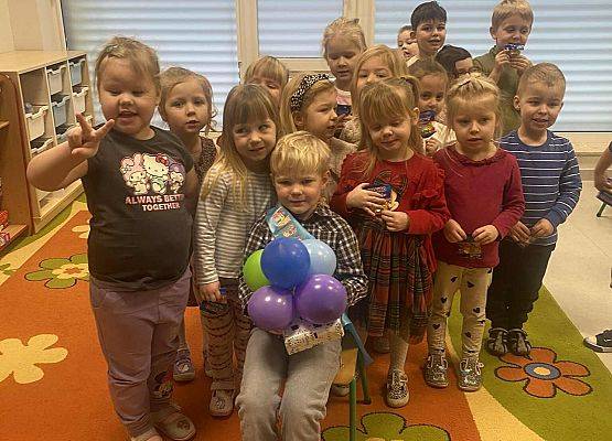 Grafika 3: Urodzinki styczniowe Pszczółki