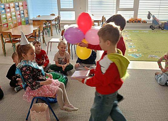 Grafika 4: Urodziny styczniowe Jeżyki