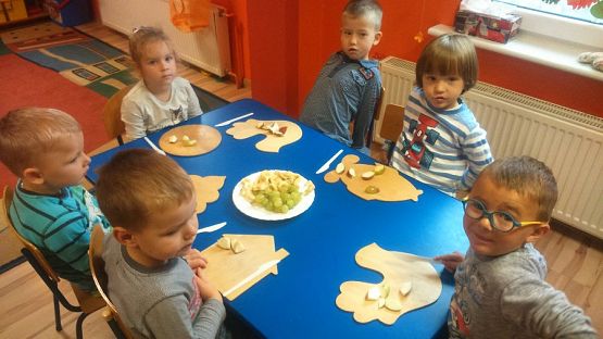 Grafika #3: Robimy szaszłyki owocowe w gr. III