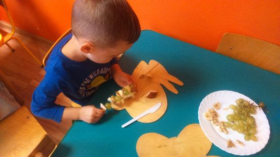 Grafika #9: Robimy szaszłyki owocowe w gr. III