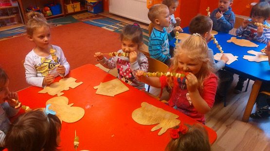 Grafika #13: Robimy szaszłyki owocowe w gr. III