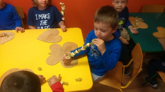 Grafika #14: Robimy szaszłyki owocowe w gr. III