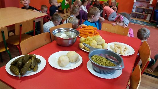 Grafika #3: Sałatka warzywna gr. III i IV