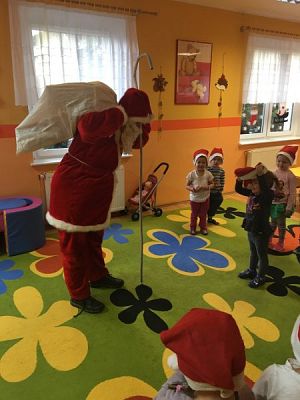 Grafika #0: Mikołajki w Maluchach